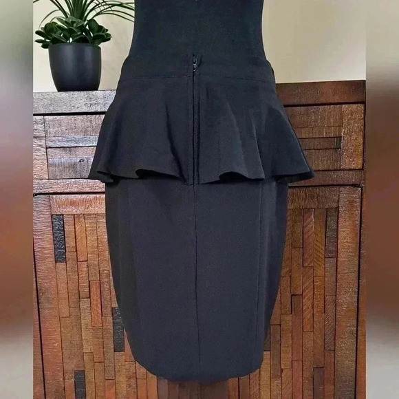 ❤️ Dynamite Black Skirt with Ruffle Size  Small - Picture 9 of 10